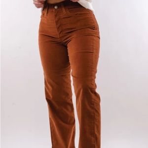 LEVIS RIBCAGE STRAIGHT ANKLE BROWN CORD PANTS